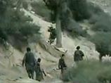 Мятежники при появлении авиации НАТО не оказывают вооруженного сопротивления, а просачиваются по ущелью в соседний Пакистан