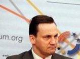 Существует возможность, что Александр Лукашенко не одержал победу на воскресных выборах президента Белоруссии, заявил в интервью "Газете Выборчей" министр иностранных дел Польши Радослав Сикорский