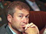 Предприниматель Роман Абрамович в ходе допроса в Высоком суде Лондона по иску беглого олигарха Бориса Березовского сообщил во вторник, что его компания "Сибнефть" оказалась бы в опасности, если бы Березовский продолжил контролировать телеканал ОРТ