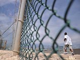 Долгосрочная цель переговоров - меры, направленные на достижение взаимного доверия и прекращение войны в Афганистане. Однако для начала талибы надеются договориться об обмене пленными, которых держат на базе в "Гуантанамо"
