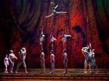      , 4     Cirque du Soleil