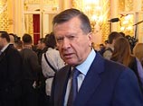 Путем отмывания средств за рубежом, а также путем обналичивания внутри России из экономики страны в прошлом году выведено около 4% ВВП, что создает угрозу безопасности России, заявил первый вице-премьер Виктор Зубков
