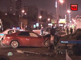 Владелец красного Cadillac, в аварии с которым погибли актриса Марина Голуб и подвозивший ее мужчина, продолжает скрываться от правоохранительных органов