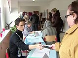 Глава правительства считает, что на этом успокаиваться не надо. "Выборы прошли для "Единой России" неплохо, но успокаиваться рано", - сказал Медведев в ходе селекторного совещания в центральном исполкоме партии в Москве