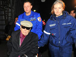 Врачи довольны состоянием Броневого, но выписывать не планируют