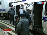 Сама же фигурантка жалуется, что "сделка" со следствием получается односторонней: обещали вместо из изолятора на Петровке отправить под домашний арест, обещали свидание с матерью, но ничего не выполнили