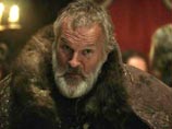 Британский актер Клив Мантл, известный по своим ролям в сериалах "Игра престолов" и "Катастрофа", чуть не лишился части уха в результате нападения в одном из отелей города Ньюкасл