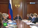 Правительство воспринимает в штыки все проекты, связанные с попыткой вернуть низкие налоги предпринимателям, потому что параллельно решает проблему многомиллиардного дефицита Пенсионного фонда