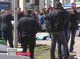 Напомним, накануне днем житель Белгорода, предположительно, неоднократно судимый Сергей Помазун, открыл стрельбу. В общей сложности от его рук погибли шесть человек - трое в оружейном магазине "Охота" и случайные прохожие - мужчина и две школьницы
