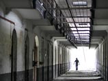 44-летний владелец сети магазинов Со Чу Тонг и его 42-летняя жена Чин Чуй Линь признаны виновными в зверской расправе над работницей из Камбоджи и получили по 24 года тюрьмы, но срок наказания исчисляется с момента ареста супругов в апреле 2012 года