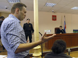 Отвечая на вопрос Навального о том, принимал ли тот участие в совещании филиалов и "Кировлеса", на котором, надо полагать, могло оказываться давление на контрагентов с целью вынудить работать с "ВЛК", Пантелеев заявил: "Вас там не было"