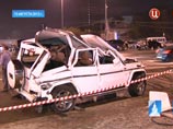 В результате на месте погибли двое специалистов строительных организаций, еще одни попал в больницу с тяжелыми травмами