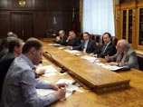 Проект концепции нового учебно-методического комплекса по истории России был представлен 10 июня. Авторы концепции предполагают, что новый стандарт должен включать подходы к преподаванию отечественной истории с перечнем обязательных для изучения тем