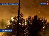 В Самарской области, где вторые сутки продолжаются взрывы на полигоне под Чапаевском, снова ведется эвакуация. На этот раз ЧП не связано со взрывами боеприпасов: на границе с Оренбургской областью горит национальный парк