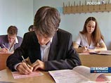 Более четырех тысяч высокобалльных и стобалльных работ по ЕГЭ из 40 регионов с "аномальными" результатами" будут перепроверены на федеральном уровне