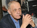 Режиссер-мультипликатор Гарри Бардин признался РИА "Новости", что помилование Ходорковского стало для него новогодним подарком. "Я рад, как за очень близкого человека. Как будто мне сделали новогодний подарок. Я знаком с его родителями, я рад, что они уви