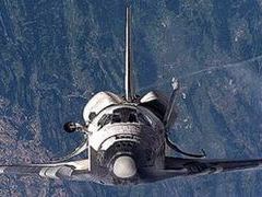 Шаттл Discovery, фото с сайта NASA Шаттл Discovery, фото с сайта NASA