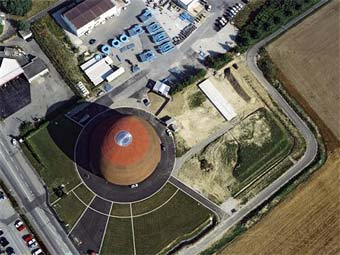   - CERN.  - 