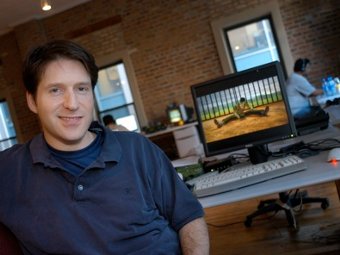  .    joystiq.com