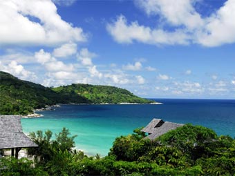    Kata Beach.    tophotelsphuket.com