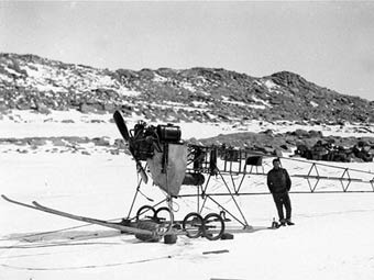  Vickers     .  ,    ©AP