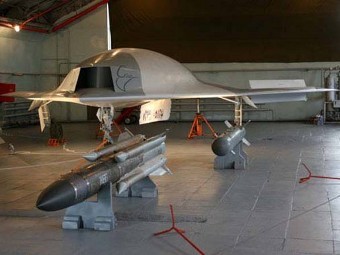 Макет боевого беспилотника "Скат" РСК "МиГ". Фото пользователя Pycckue с сайта wikipedia.org