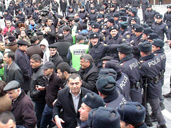    12  2011 .  Turxan Qarisqa