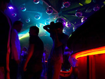    clubamsterdam.ru