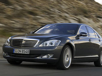 Mercedes-Benz S350 4-matic.  Mercedes-Benz 