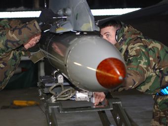   B-61.  USAF   bits.de