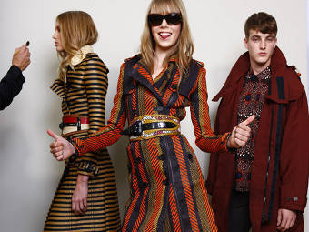  twitter- Burberry.