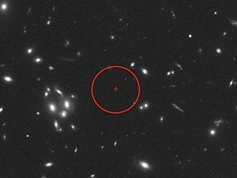 Фрагмент неба, где была обнаружена галактика. Иллюстрация авторов исследования