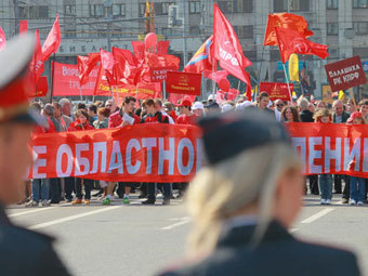 Шествие КПРФ. Фото РИА Новости, Виталий Белоусов 