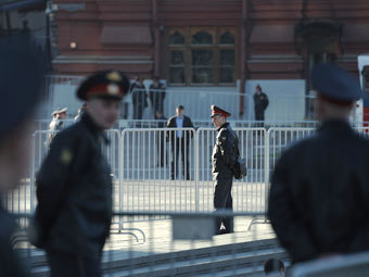 Сотрудники полиции на Манежной площади. Фото РИА Новости, Рамиль Ситдиков