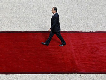 Франсуа Олланд во дворце на Елисейских полях. Фото ©AFP