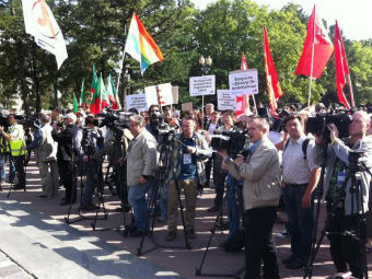Митинг на Новопушкинском сквере. Фото Ульяна Малашенко, "Коммерсантъ-FM"