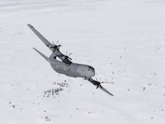 C-130J  .    flyingsquadron.com