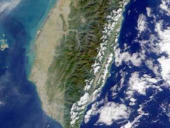 Остров Тайвань. Фрагмент спутникового снимка NASA 
