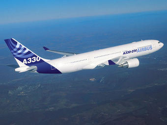 Airbus A330-200F.    