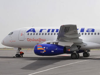 Superjet 100  "".   ,  